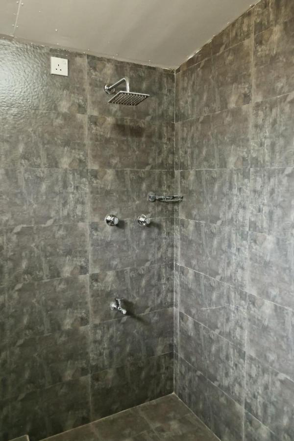 Merlyn Villa ネゴンボ エクステリア 写真